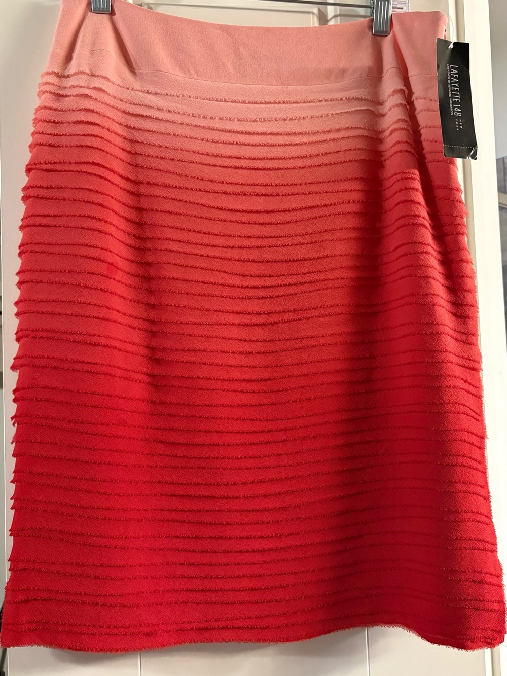 NWT Layfayette 148 New York Ombre Pink-to-Red Textured Silk Pencil Skirt Size 6